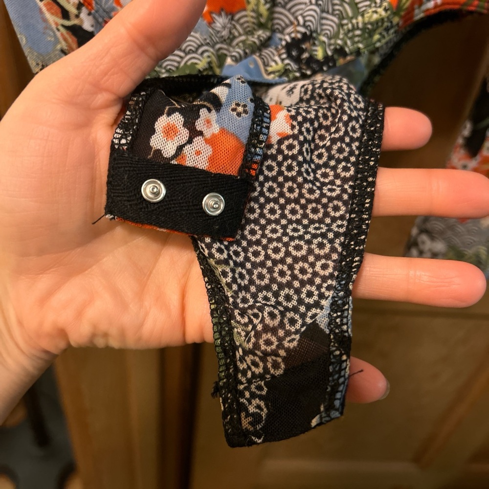 One Piece Bodysuit (8-10) Turtleneck Tiger Print Asian Kimono Floral Design - Picture 5 of 7